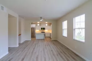 Photo #5: PTP2505255 Listing