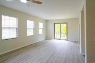 Photo #6: PTP2505255 Listing