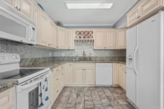 Photo #5: PTP2505302 Listing 