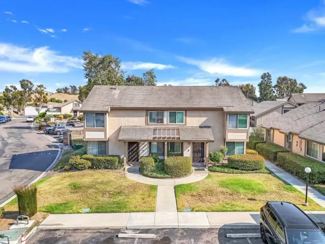 MLS: PTP2505346 Condo For Sale