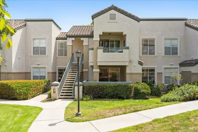 MLS: PTP2505368 Condo For Sale