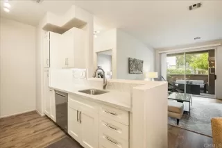 Photo #3: PTP2505368 Listing