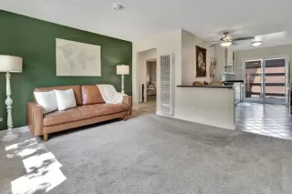 Photo #5: PTP2505395 Listing