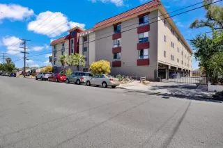 Photo #4: PTP2505429 Listing