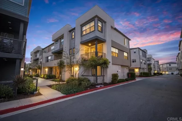 MLS: PTP2505448 Condo For Sale