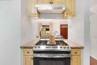 Photo #5: PTP2505457 Listing