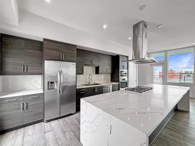 MLS: PTP2505470 Condo For Sale