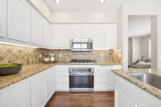 Photo #6: PTP2505531 Listing