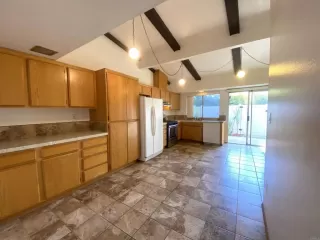 Photo #1: PTP2505570 Listing 