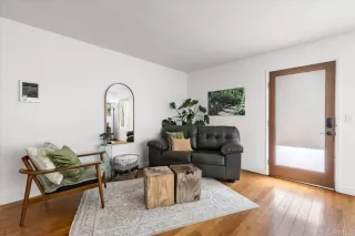 Photo #1: PTP2505582 Listing