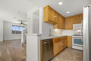 Photo #5: PTP2505603 Listing