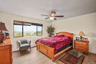 Photo #4: PTP2505623 Listing