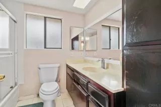 Photo #5: PTP2505623 Listing