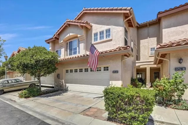 MLS: PTP2505641 Condo For Sale