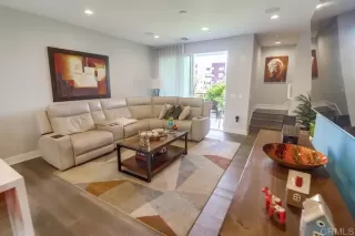 Photo #2: PTP2505670 Listing