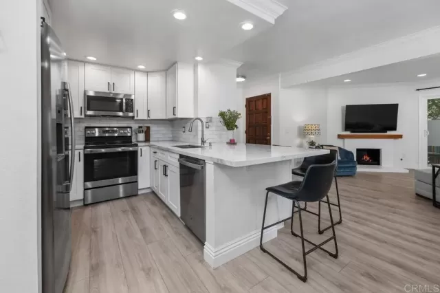 MLS: PTP2505830 Condo For Sale