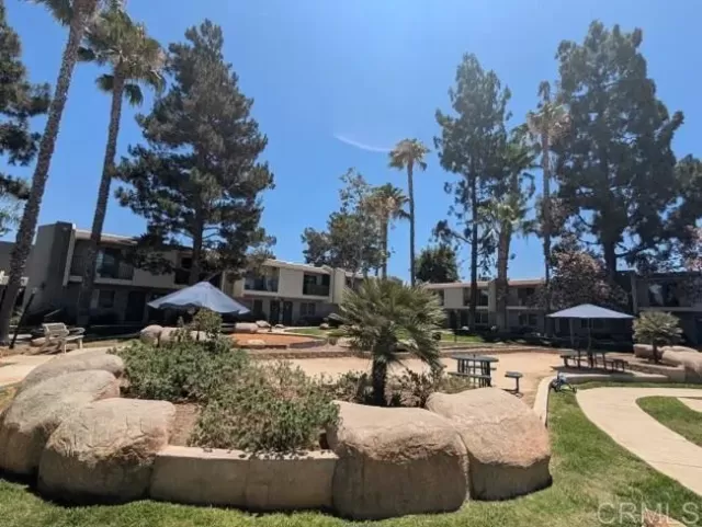 MLS: PTP2505865 Condo For Sale