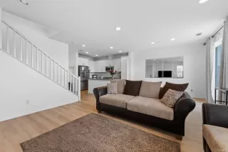 Photo #2: PTP2505902 Listing