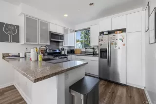 Photo #5: PTP2505975 Listing 