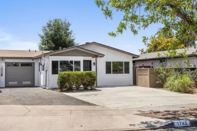 MLS: PTP2506076 Condo For Sale