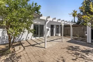 Photo #3: PTP2506076 Listing