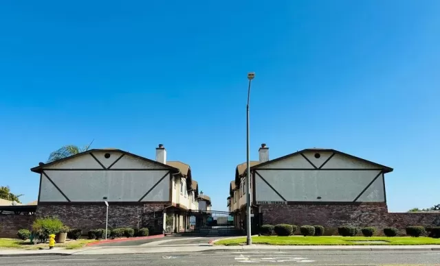 MLS: PTP2506306 Condo For Sale