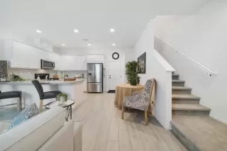 Photo #5: PTP2506335 Listing 