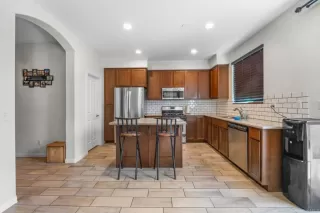 Photo #3: PTP2506607 Listing 