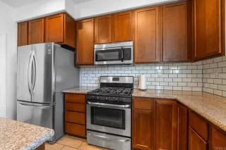 Photo #5: PTP2506607 Listing 