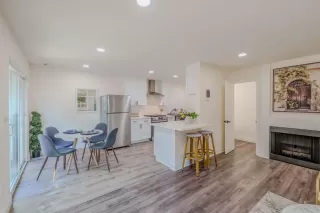 Photo #4: PTP2506618 Listing