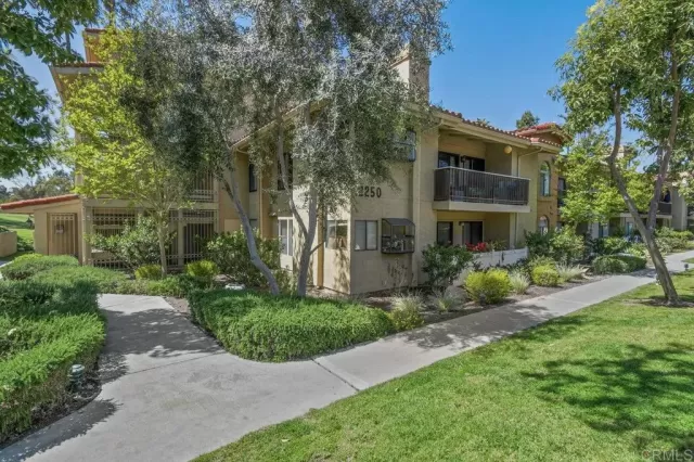 MLS: PTP2506734 Condo For Sale