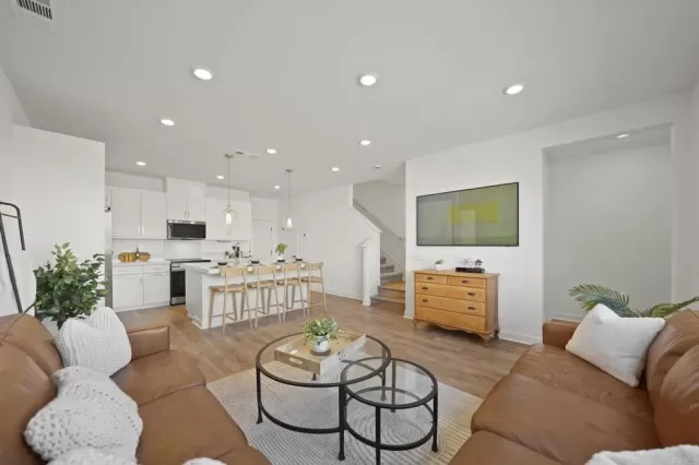 MLS: PTP2506761 Condo For Sale