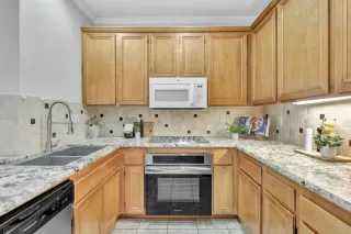 Photo #5: PTP2506769 Listing 