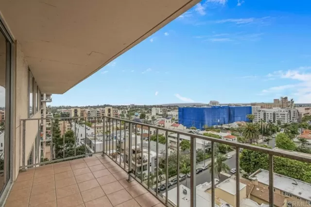 MLS: PTP2506819 Condo For Sale