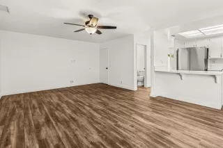 Photo #6: PTP2506828 Listing