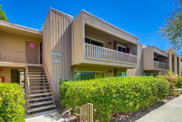 MLS: PTP2506846 Condo For Sale