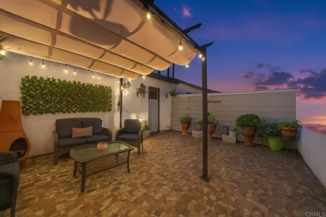 MLS: PTP2506877 Condo For Sale