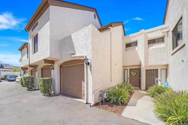 MLS: PTP2506890 Condo For Sale