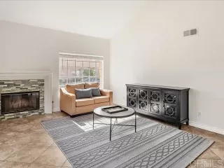 Photo #4: PTP2506935 Listing