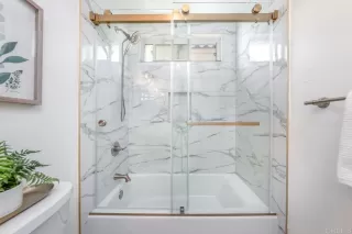 Photo #5: PTP2506954 Listing