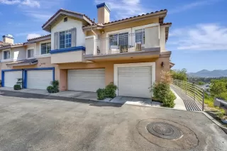 Photo #2: PTP2506955 Listing