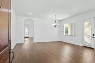 Photo #4: PTP2507089 Listing