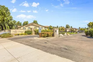 Photo #1: PTP2507140 Listing