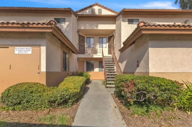 MLS: PTP2507180 Condo For Sale