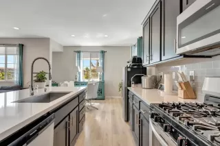 Photo #5: PTP2507215 Listing