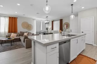 Photo #5: PTP2507221 Listing