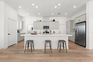 Photo #5: PTP2507373 Listing 