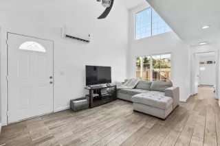 Photo #3: PTP2507374 Listing