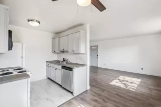 Photo #2: PTP2507436 Listing