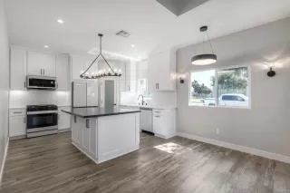 Photo #5: PTP2507489 Listing 